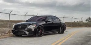 Mercedes-Benz S560